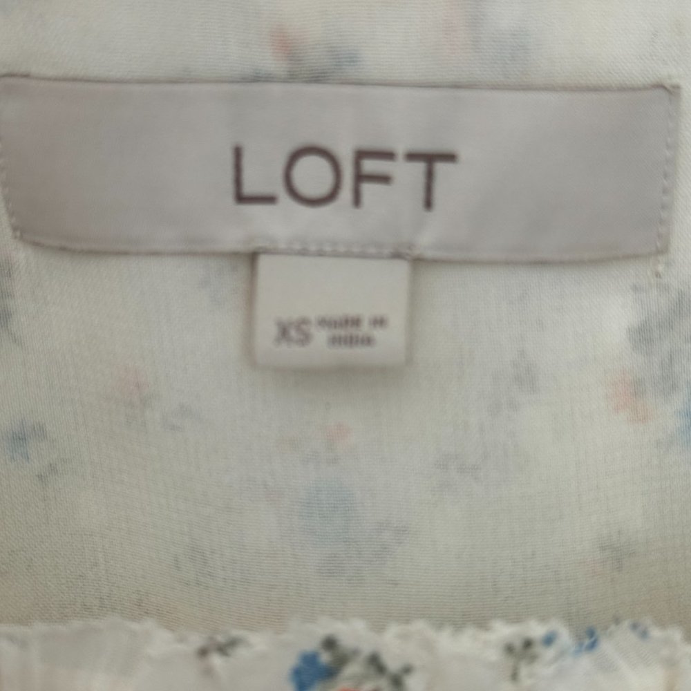 LOFT Floral Ruffle Shell Top XS - Picture 5 of 7